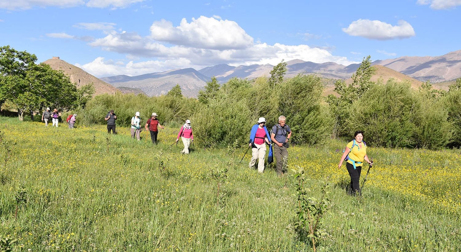 viajar-en-familia-en-marruecos-3 estancia por el valle de Bougumez